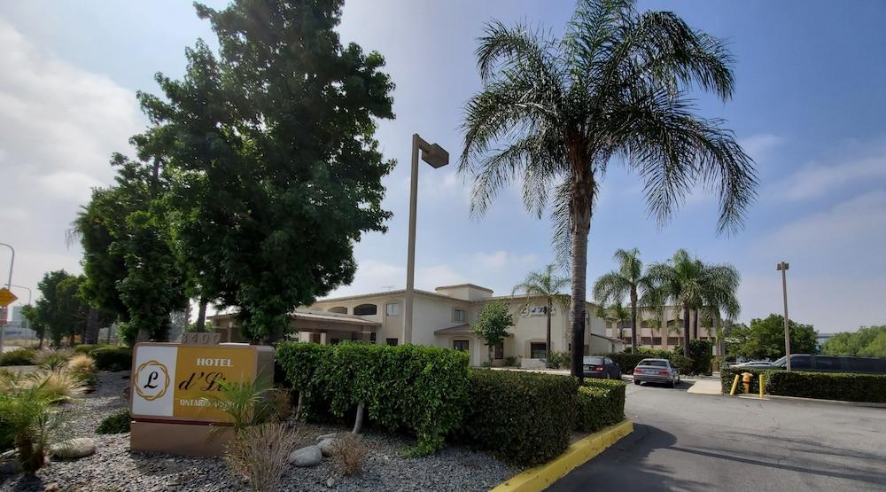 Hotel d'Lins Ontario Airport Exterior foto